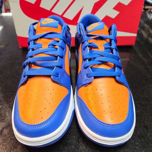 Sz 10 Knicks Nike Dunk Low Retro sneakers in blue and orange DV0833-800.